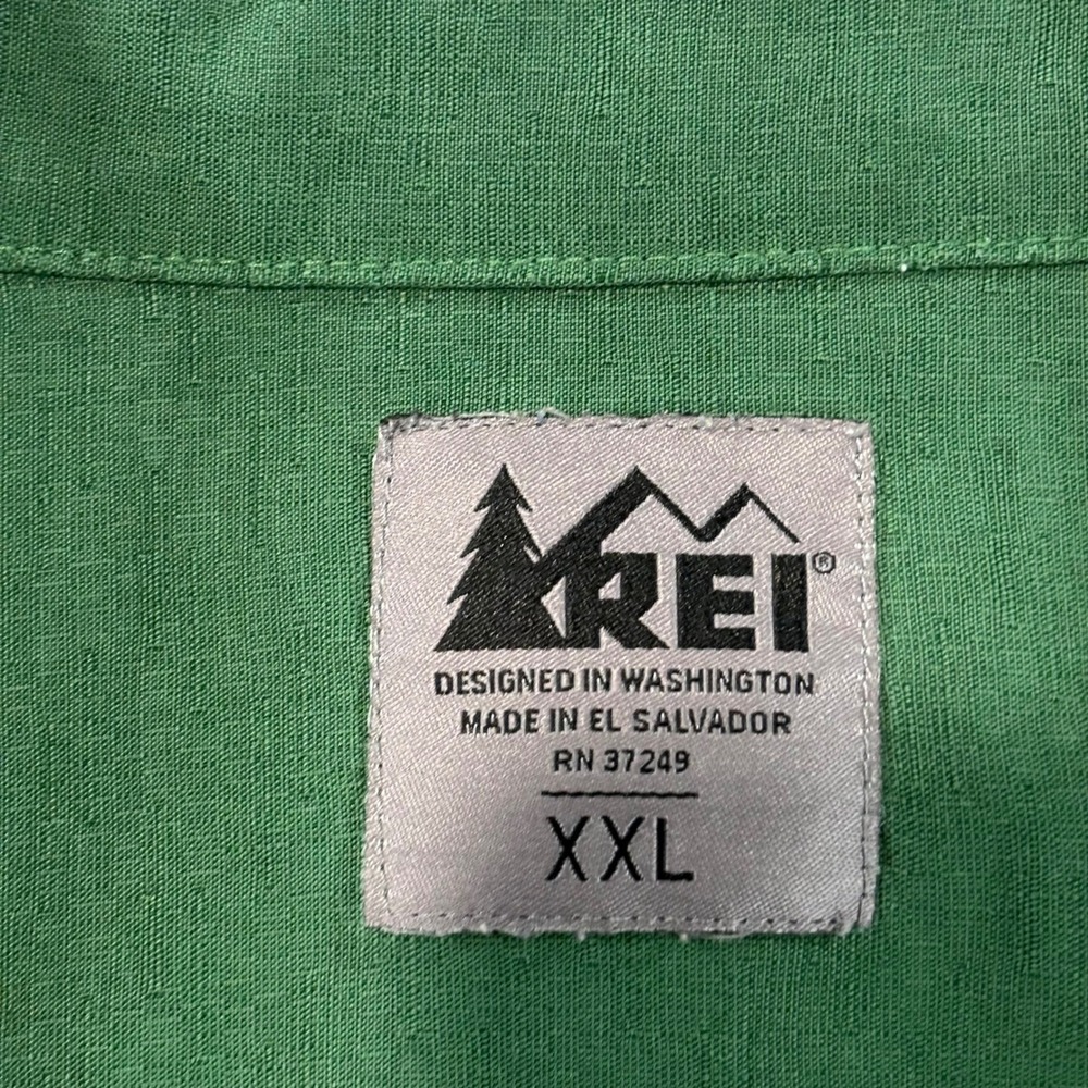 REI Mens XXL Green Short Sleeve Button Down Camp Shirt Modal Rayon Blend Logo - Picture 3 of 9